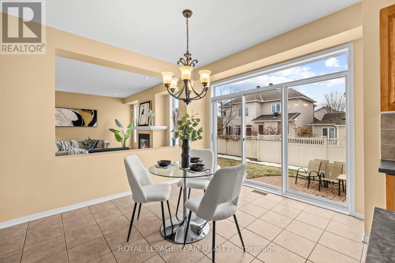 522 Kentmare Crescent