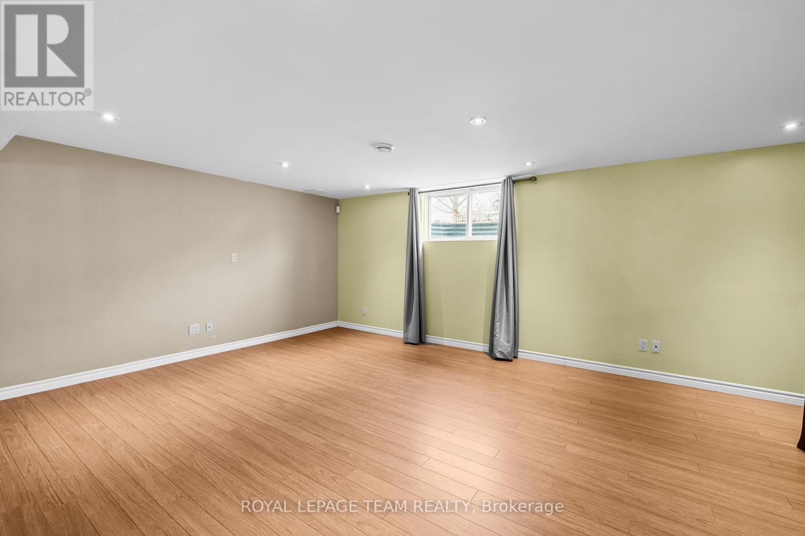 522 Kentmare Crescent