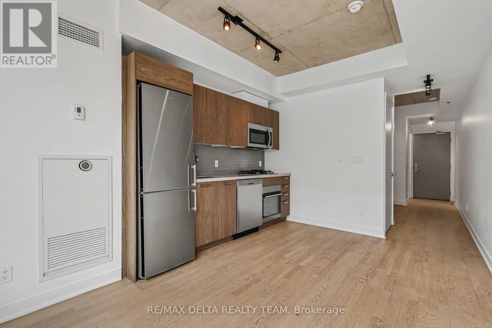 207 - 203 Catherine Street