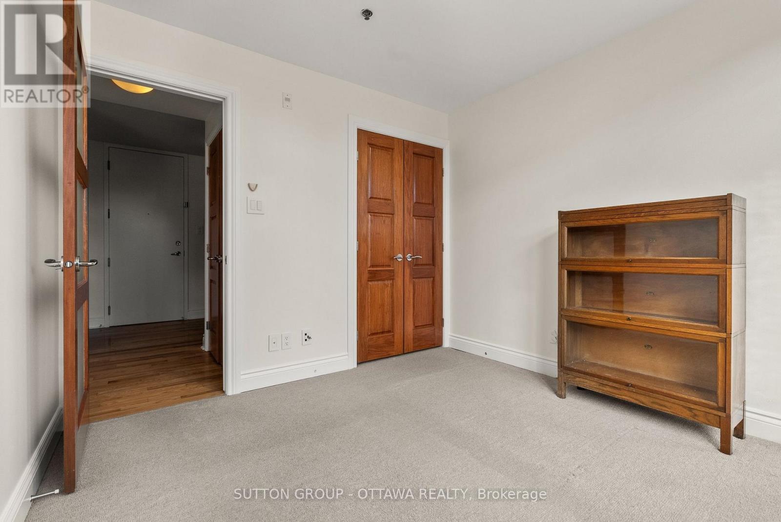 105 - 323 Winona Avenue