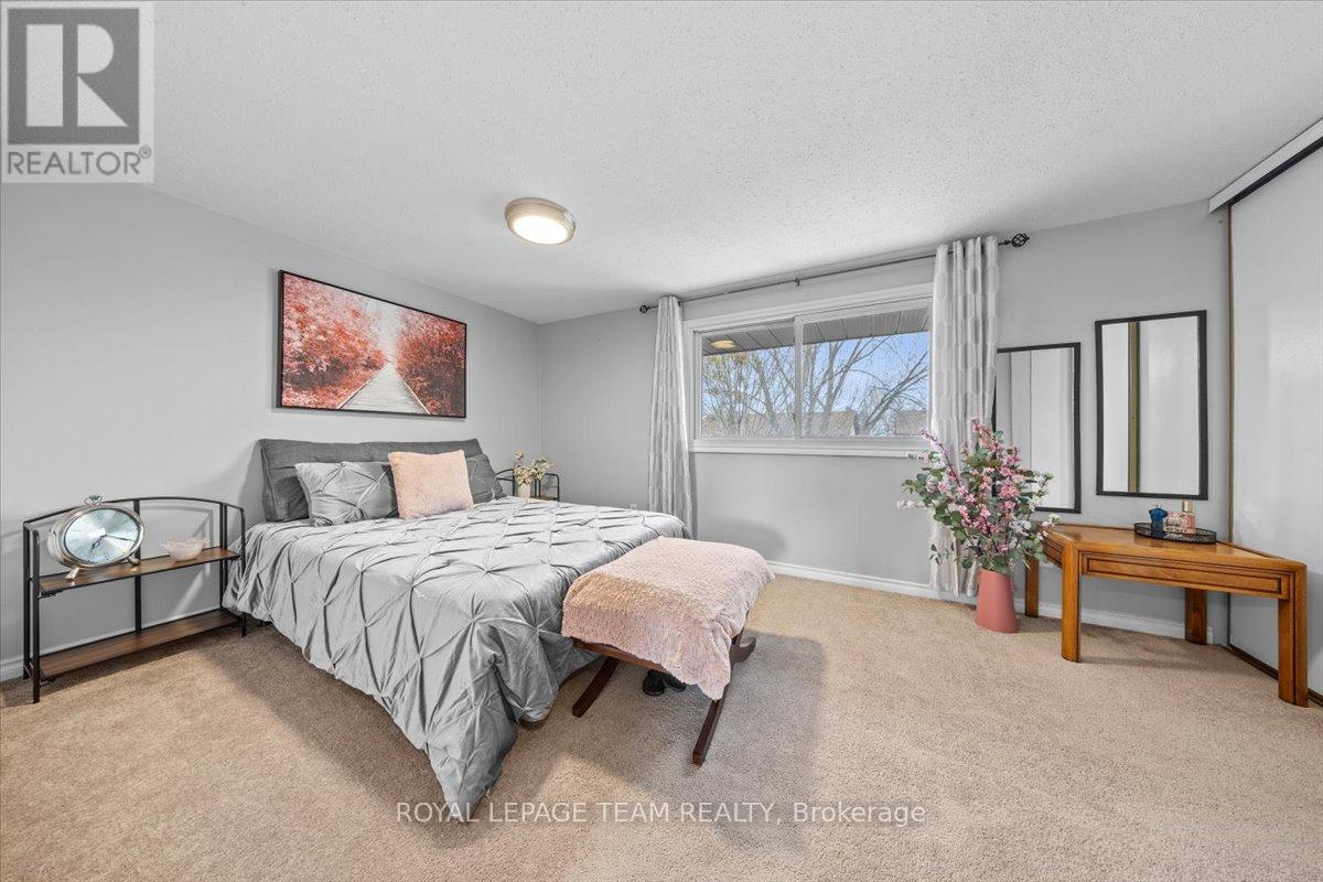 14 - 2570 Southvale Crescent