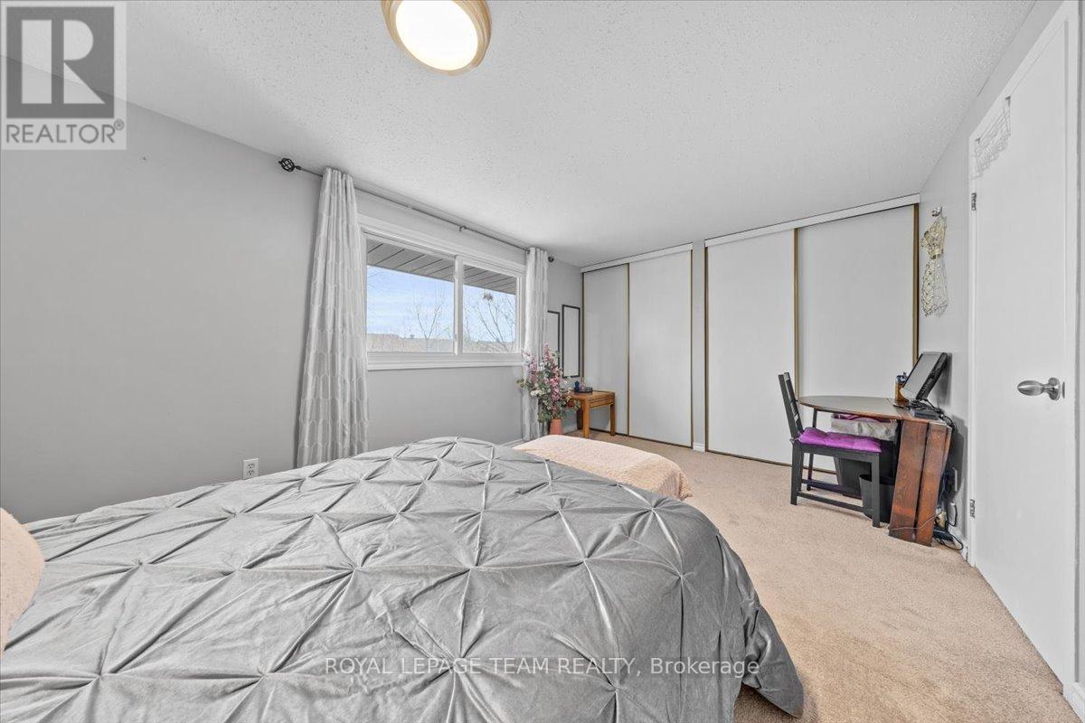 14 - 2570 Southvale Crescent