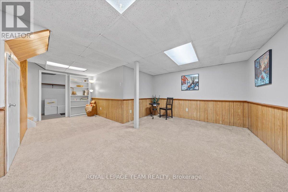 14 - 2570 Southvale Crescent