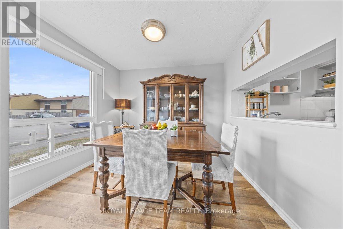 14 - 2570 Southvale Crescent