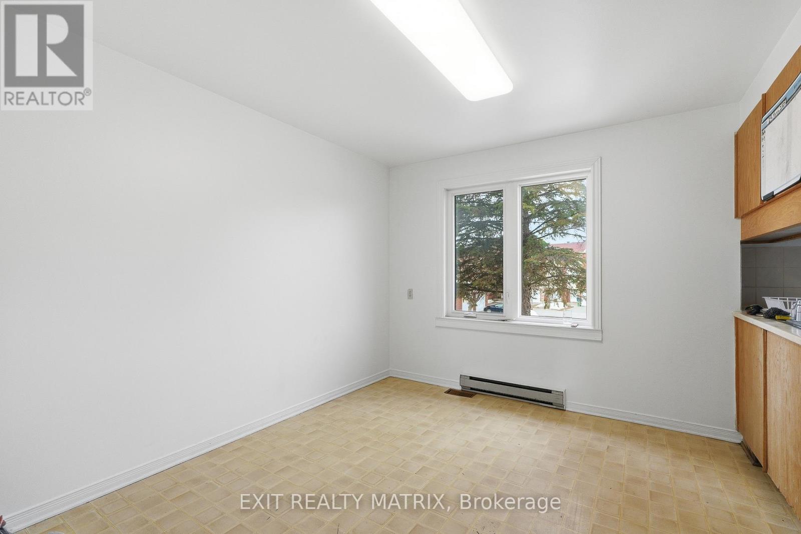 17 - 1838 Summerfields Crescent