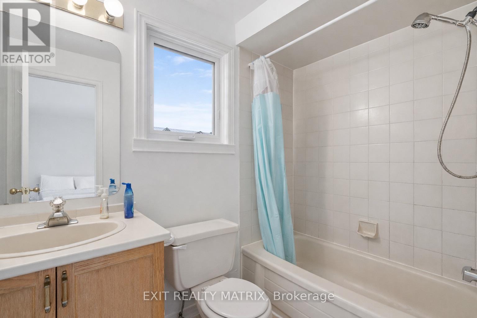 17 - 1838 Summerfields Crescent