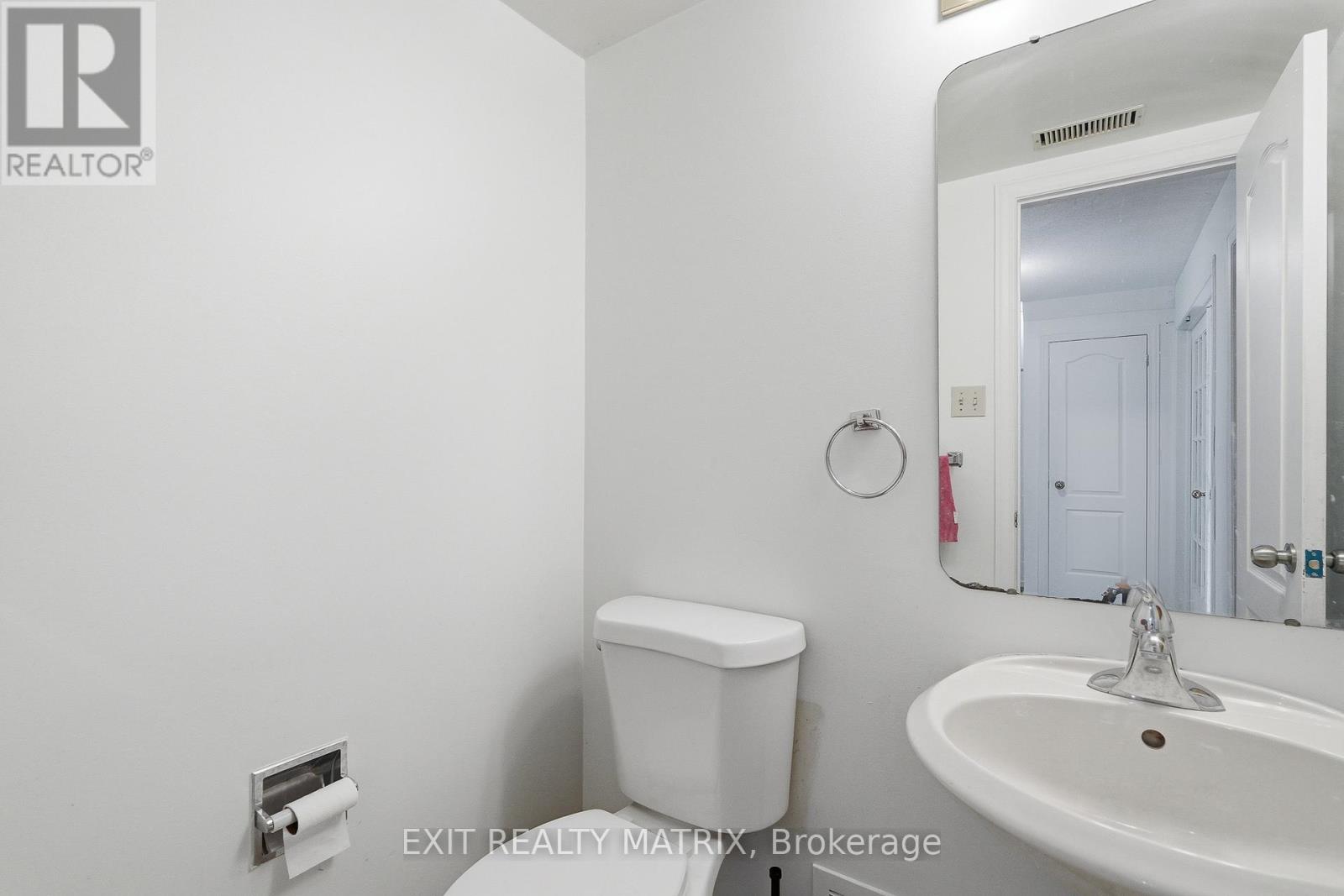 17 - 1838 Summerfields Crescent