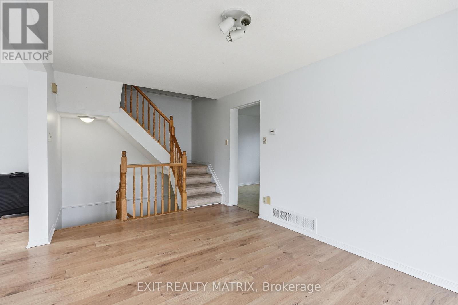 17 - 1838 Summerfields Crescent