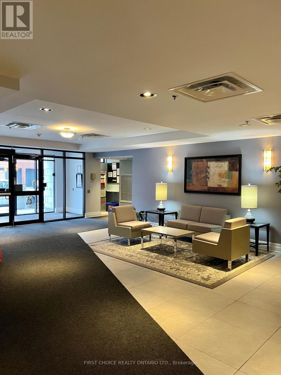 805 - 375 Lisgar Street