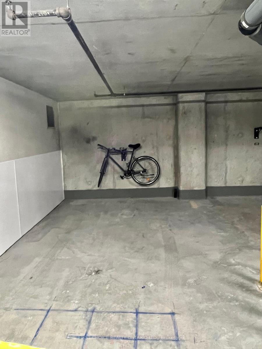 805 - 375 Lisgar Street