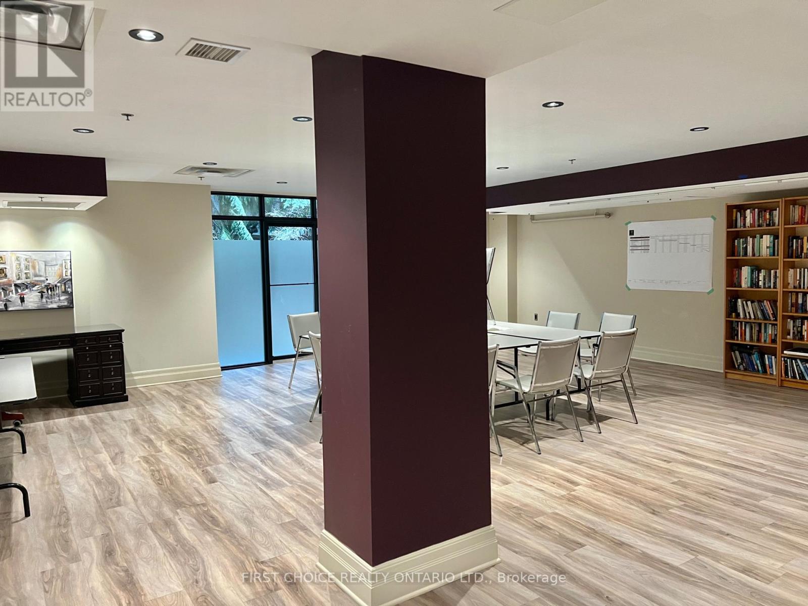 805 - 375 Lisgar Street