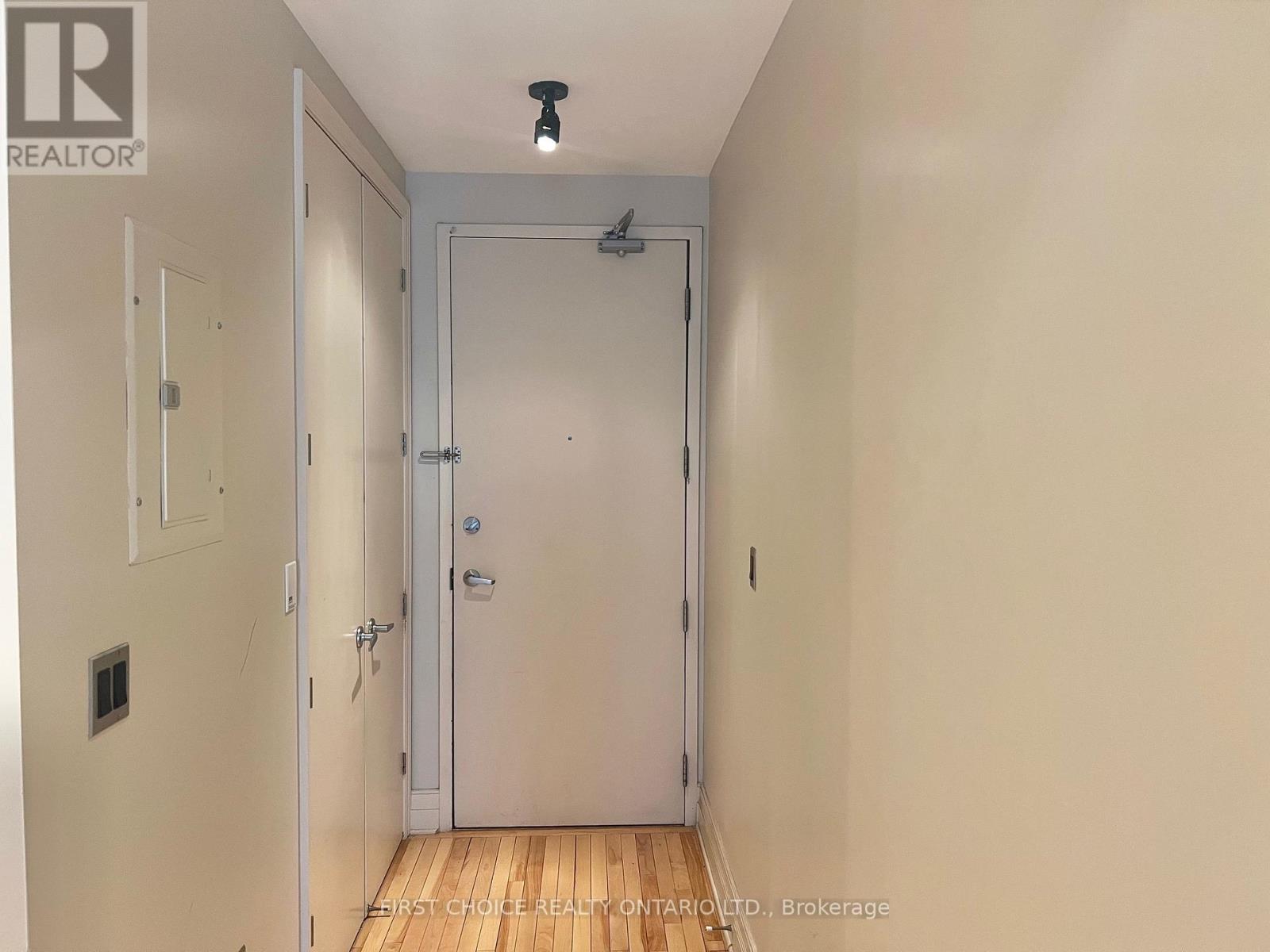 805 - 375 Lisgar Street