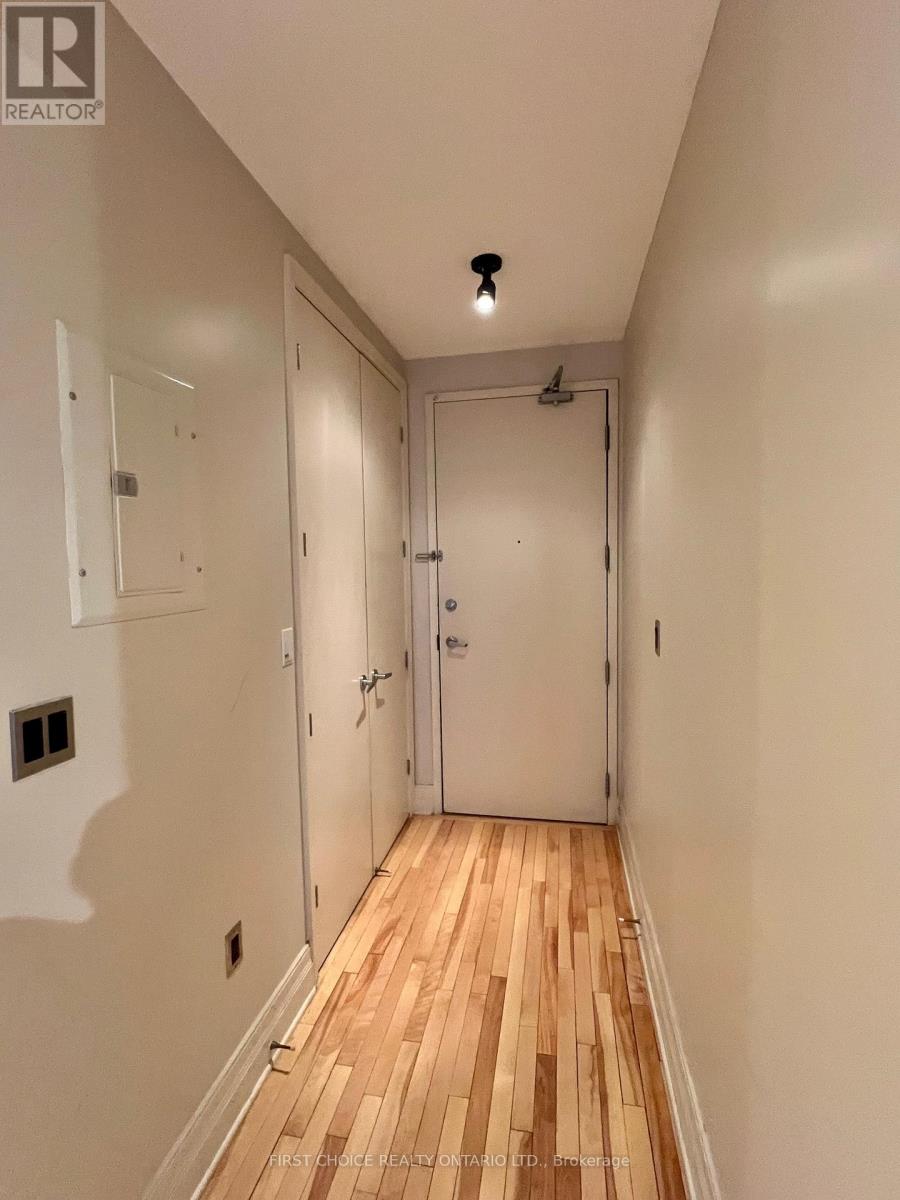 805 - 375 Lisgar Street