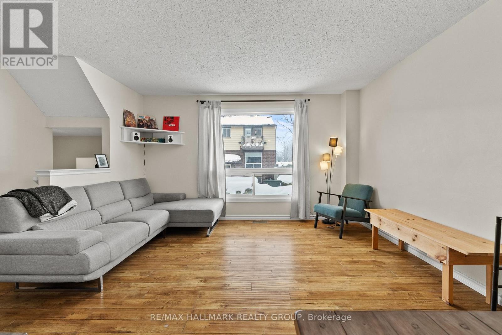 14 - 405 Montfort Street