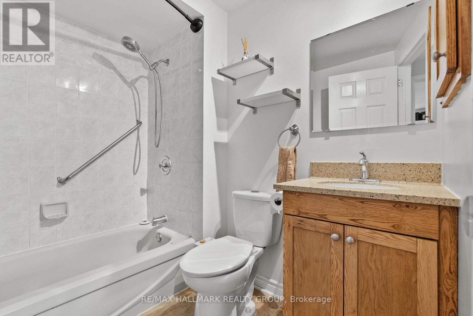 14 - 405 Montfort Street