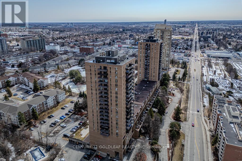 1406 - 505 St Laurent Boulevard