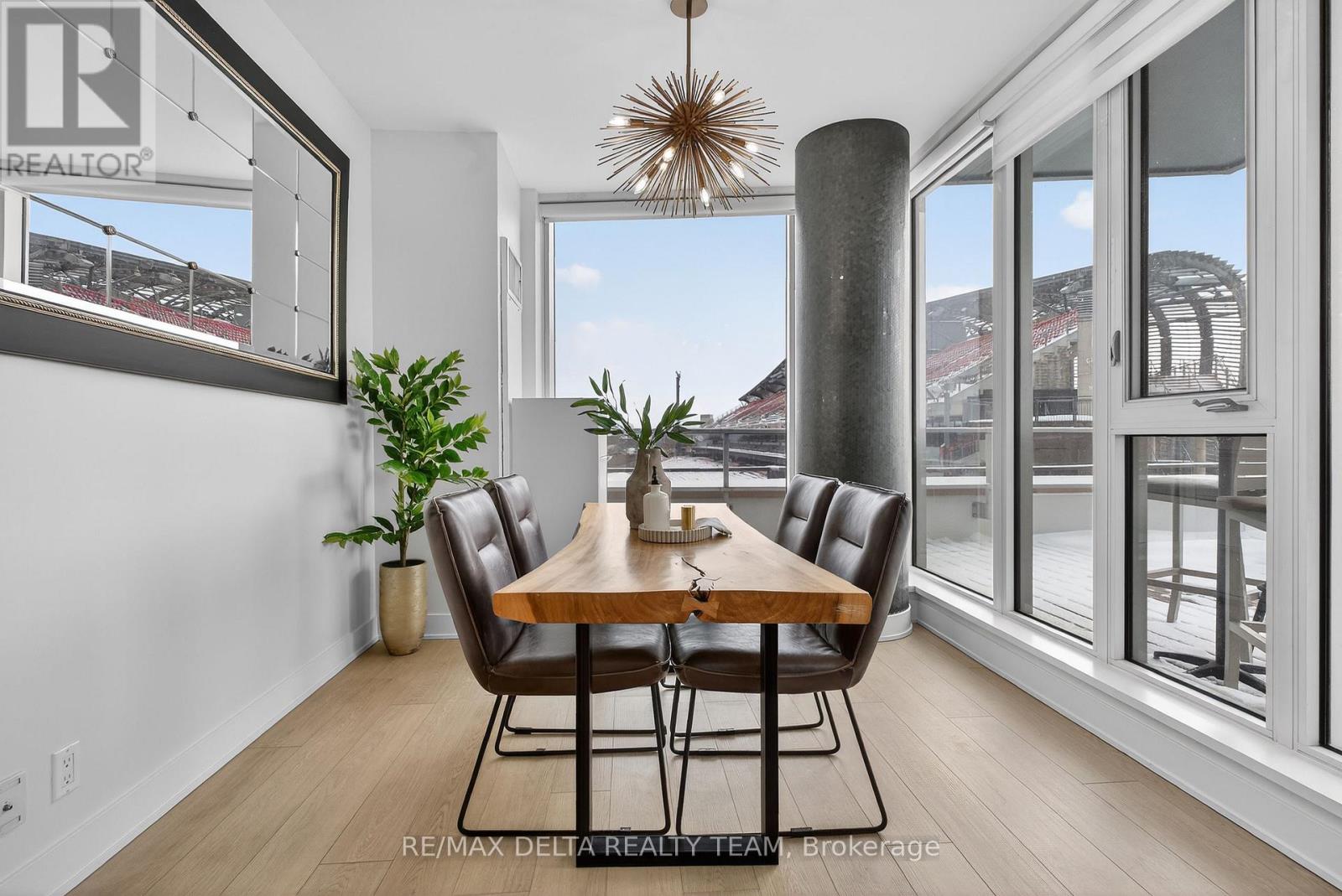 307 - 1035 Bank Street