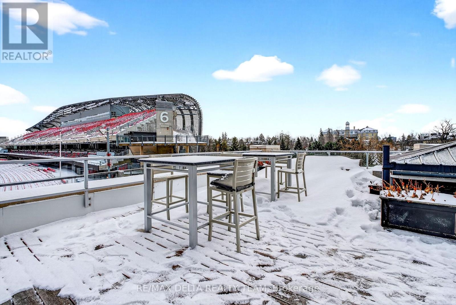 307 - 1035 Bank Street