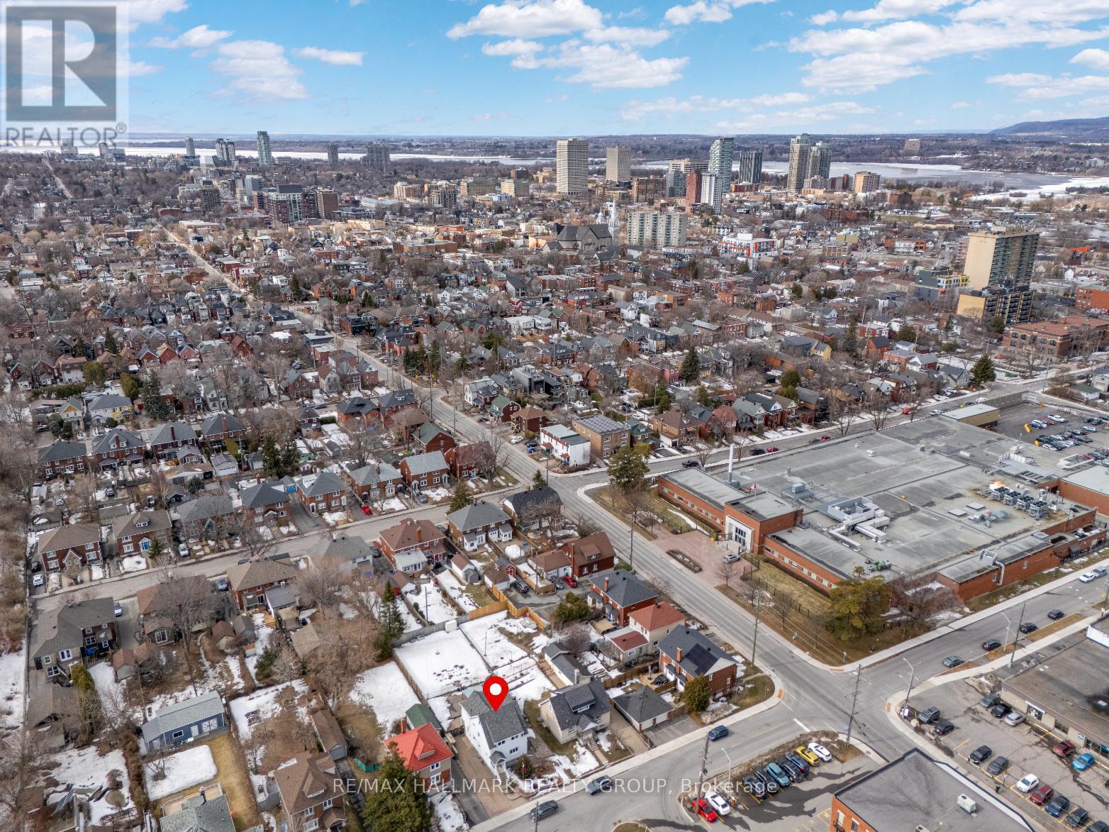 162 Loretta Avenue N