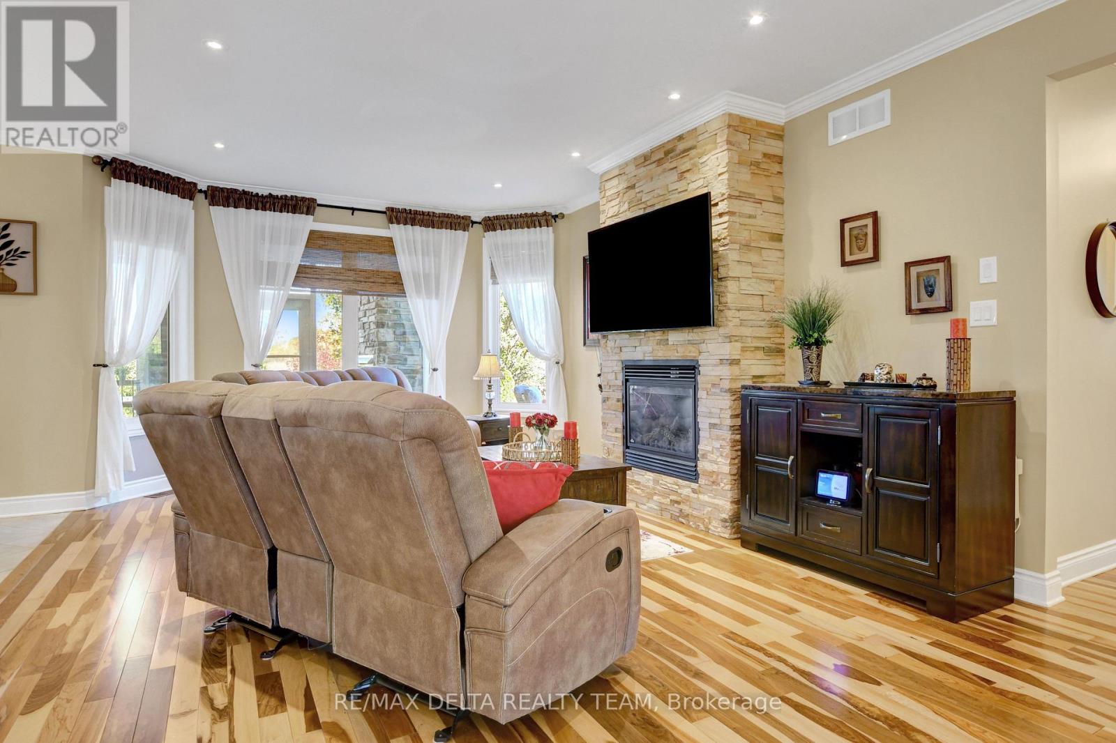 6948 Mary Anne Drive