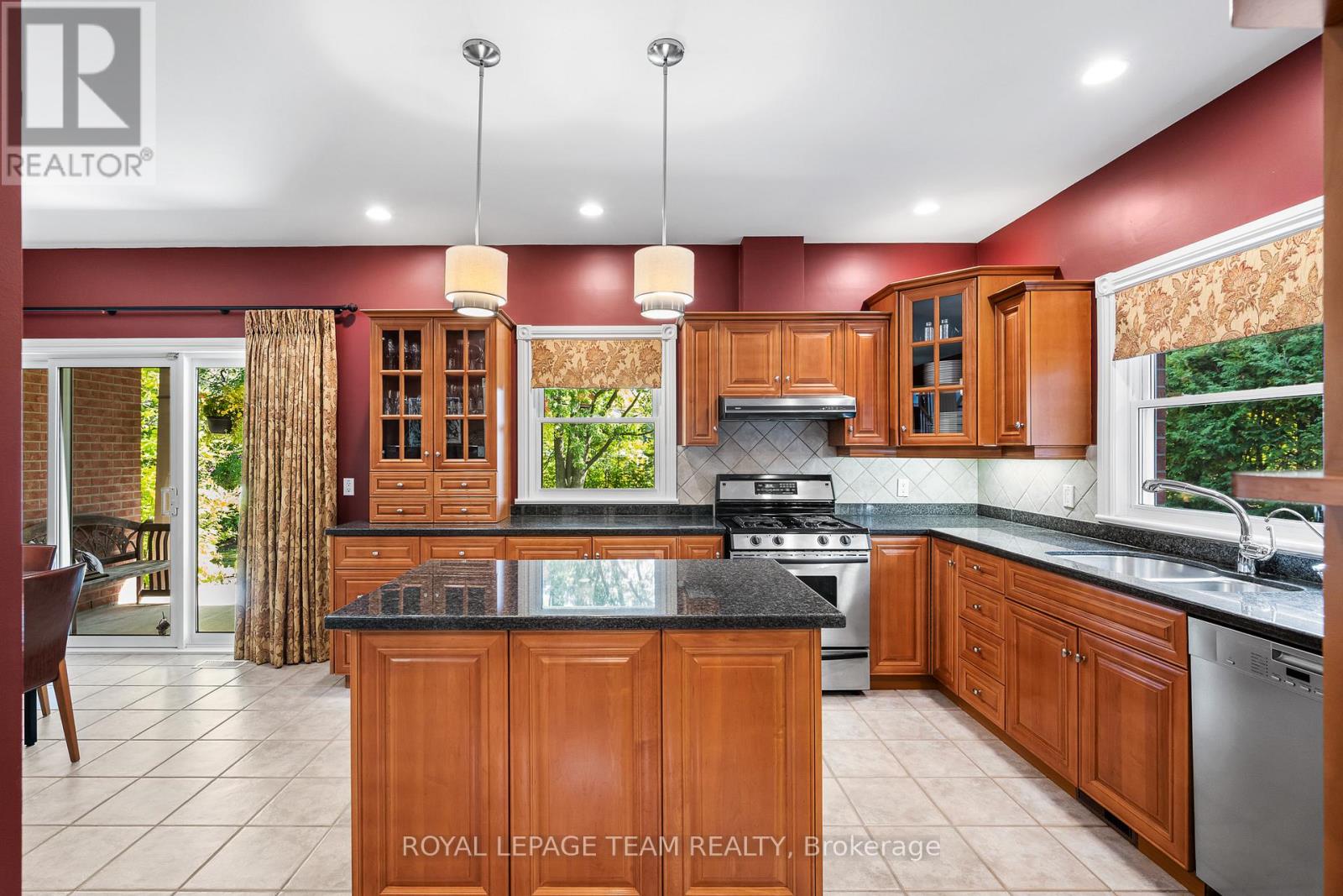 1601 Apeldoorn Avenue