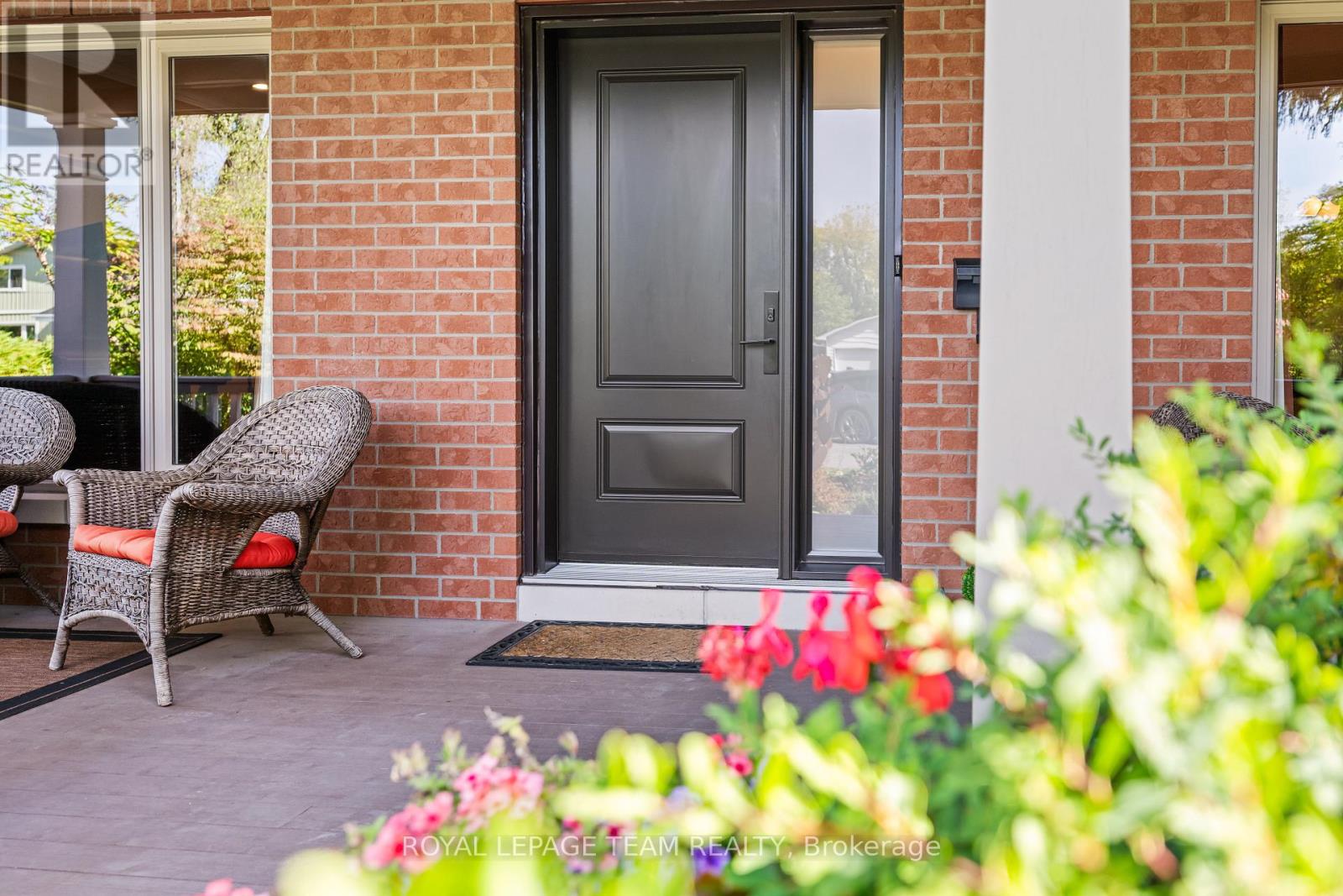 1601 Apeldoorn Avenue