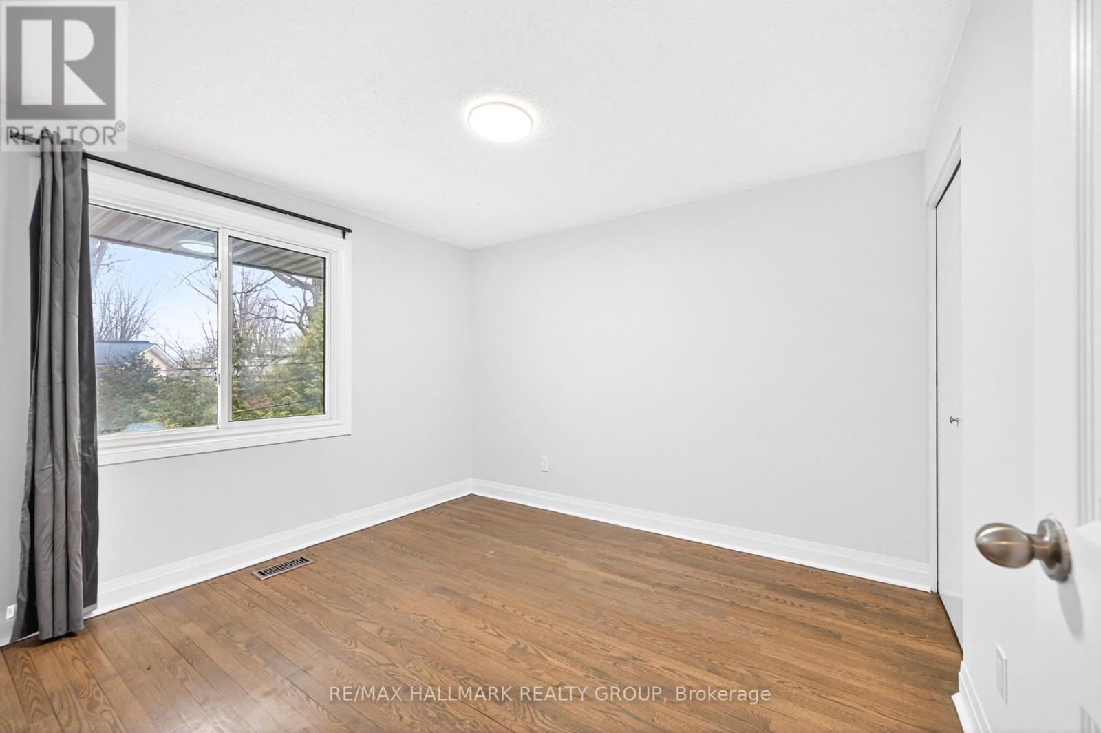 1930 Southampton Court