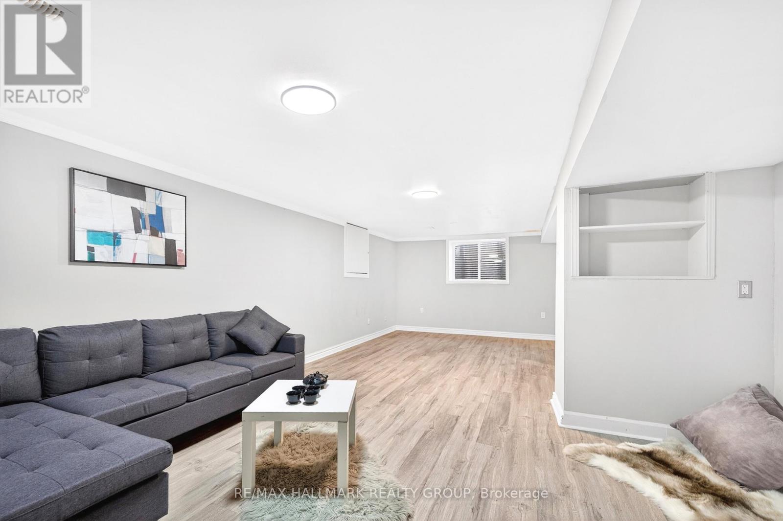 1930 Southampton Court