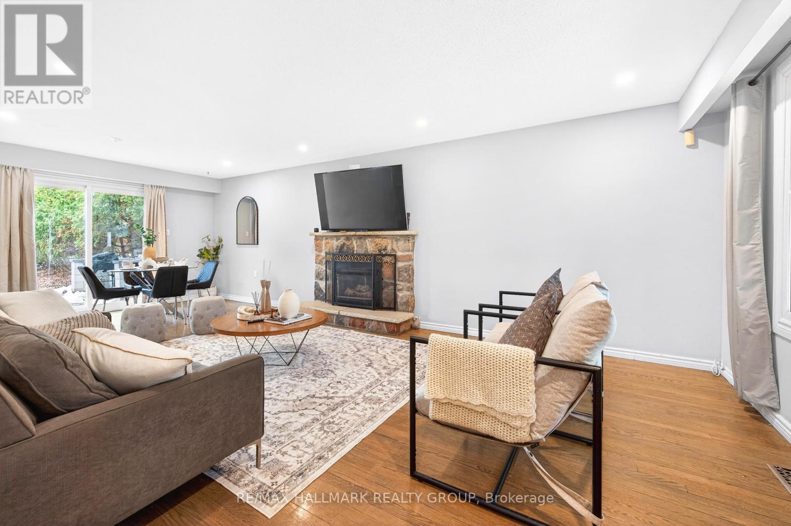 1930 Southampton Court