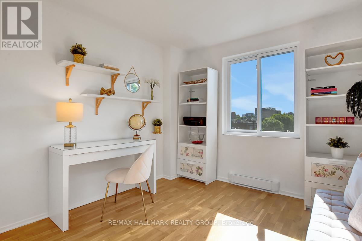 504 - 222 Guigues Avenue