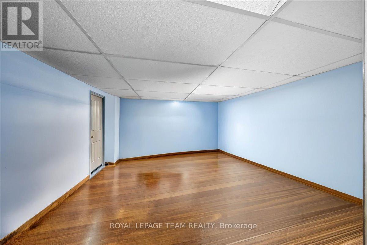 1137 Chimney Hill Way