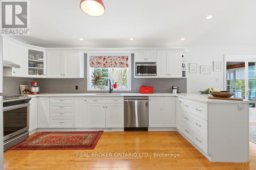 1585 Beckett's Creek Road