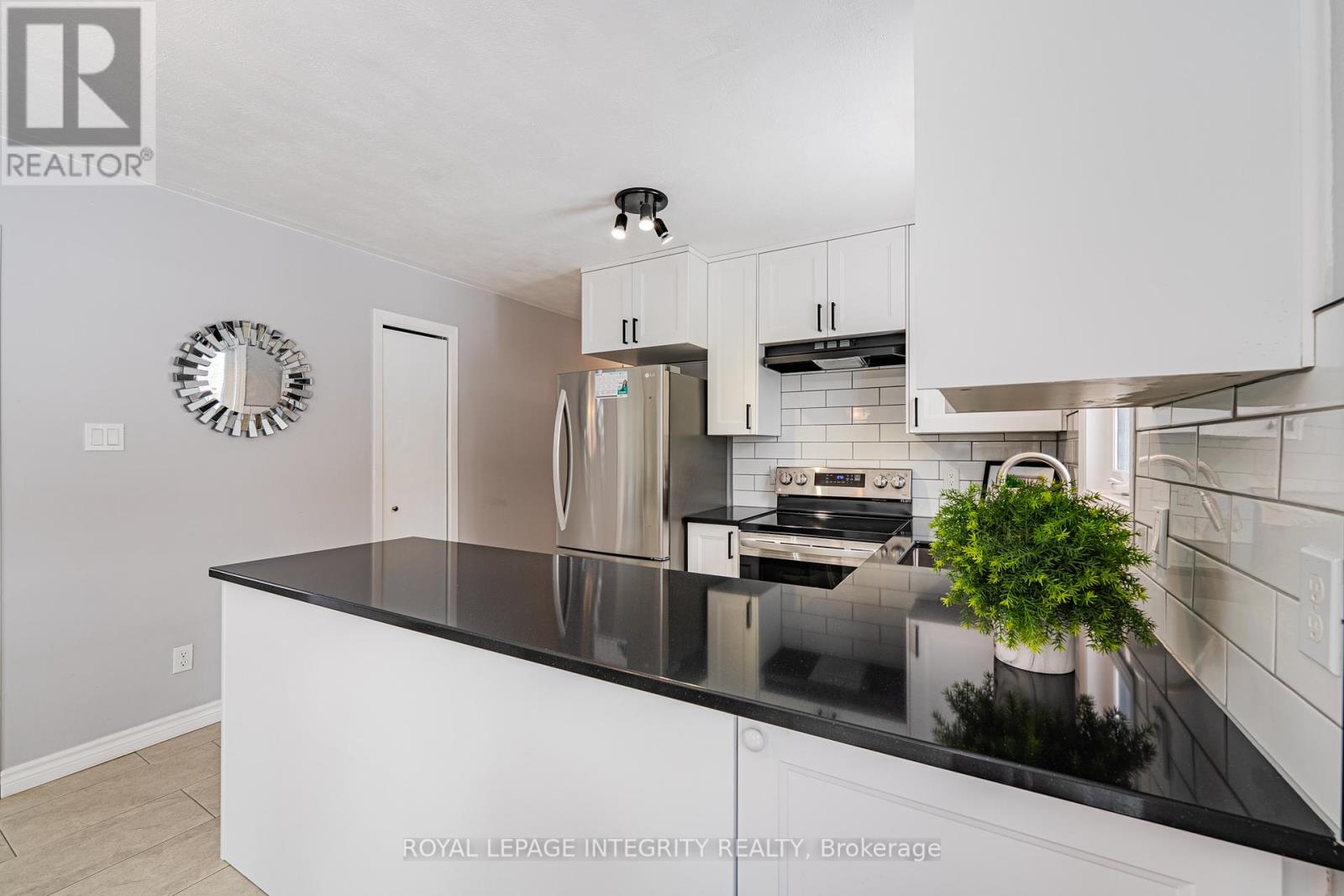 5 - 5 Le Baron Drive