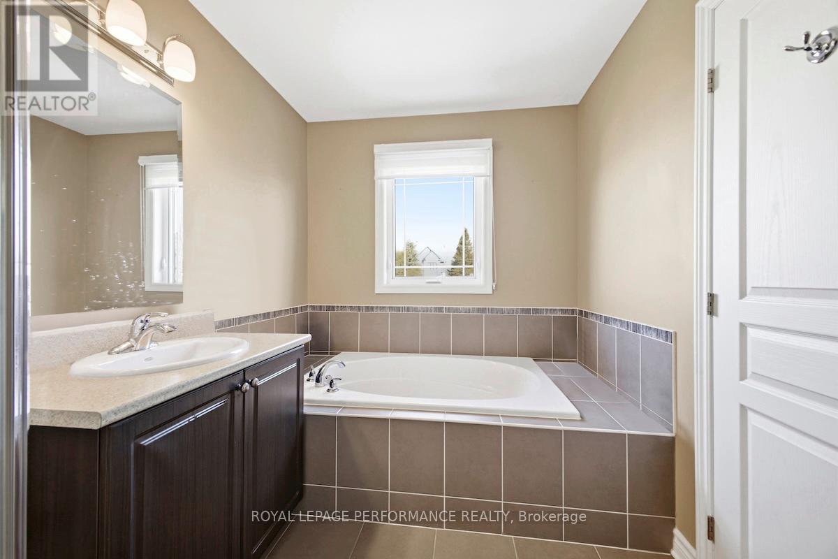 511 Voie Du Pin Rouge Way