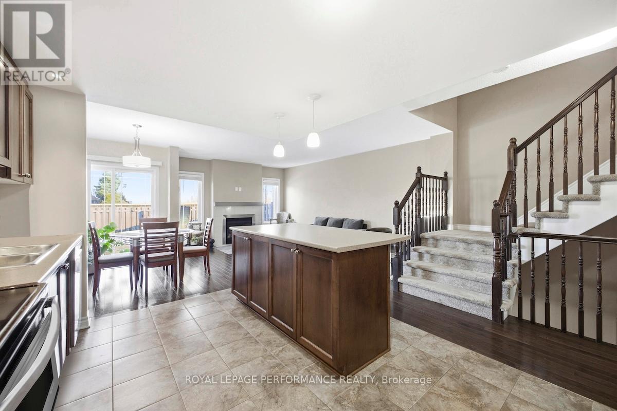 511 Voie Du Pin Rouge Way