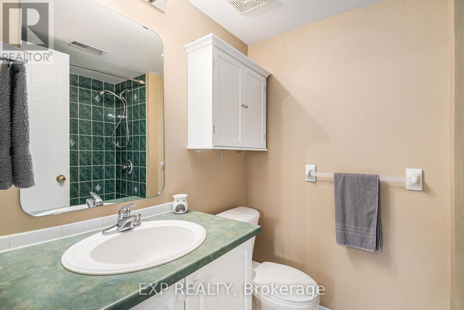 17 - 74 Lakepointe Drive