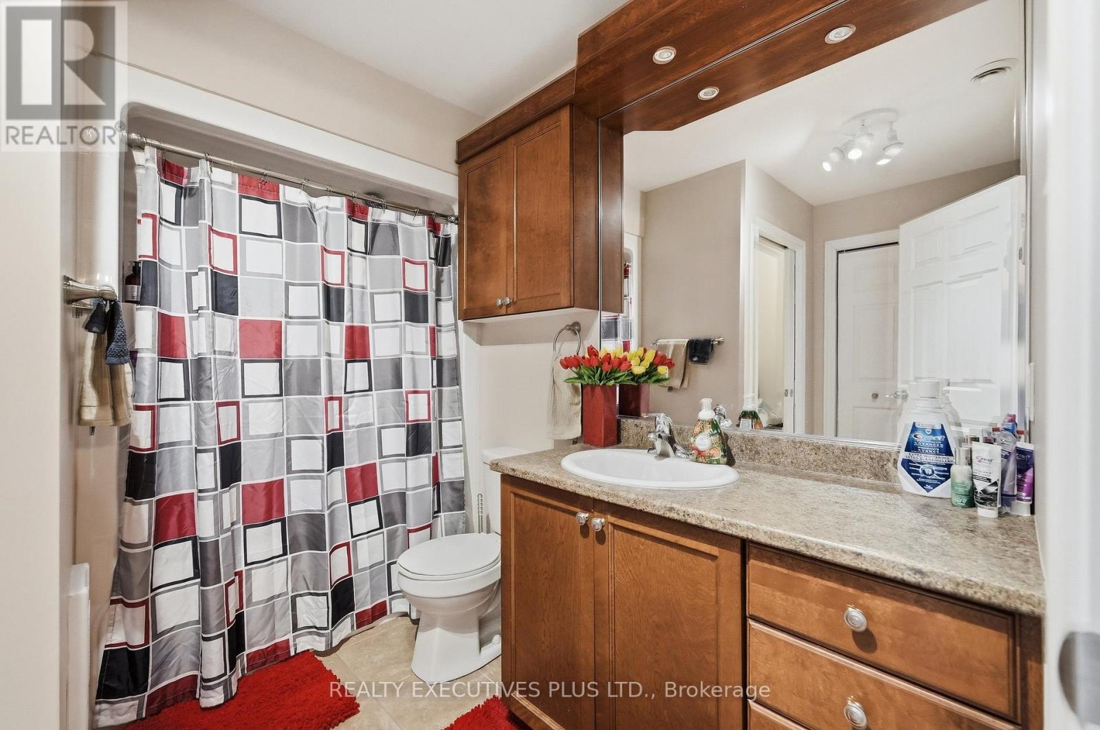 703 - 200 Eliot Street