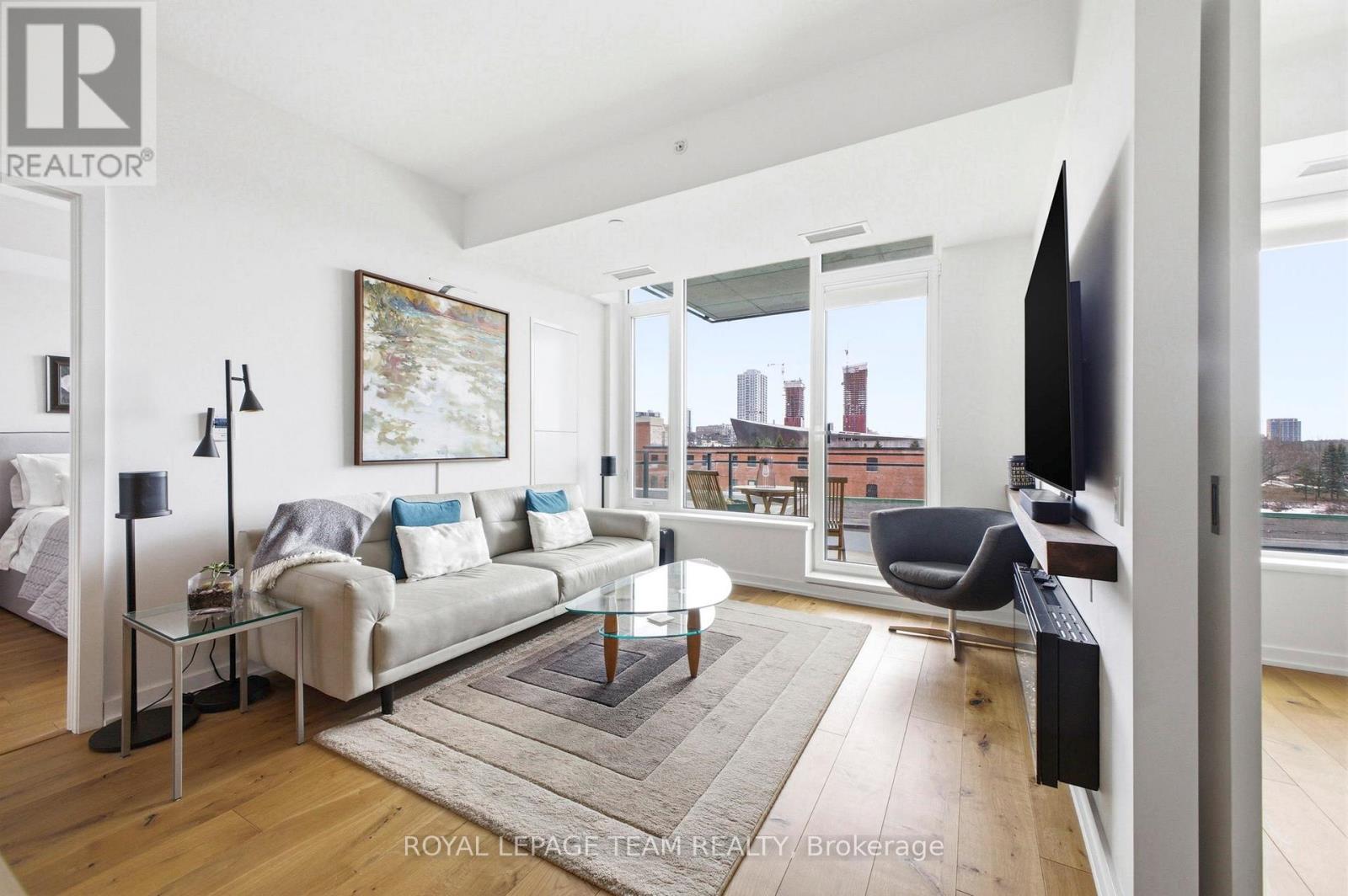 412 - 320 Miwate Private