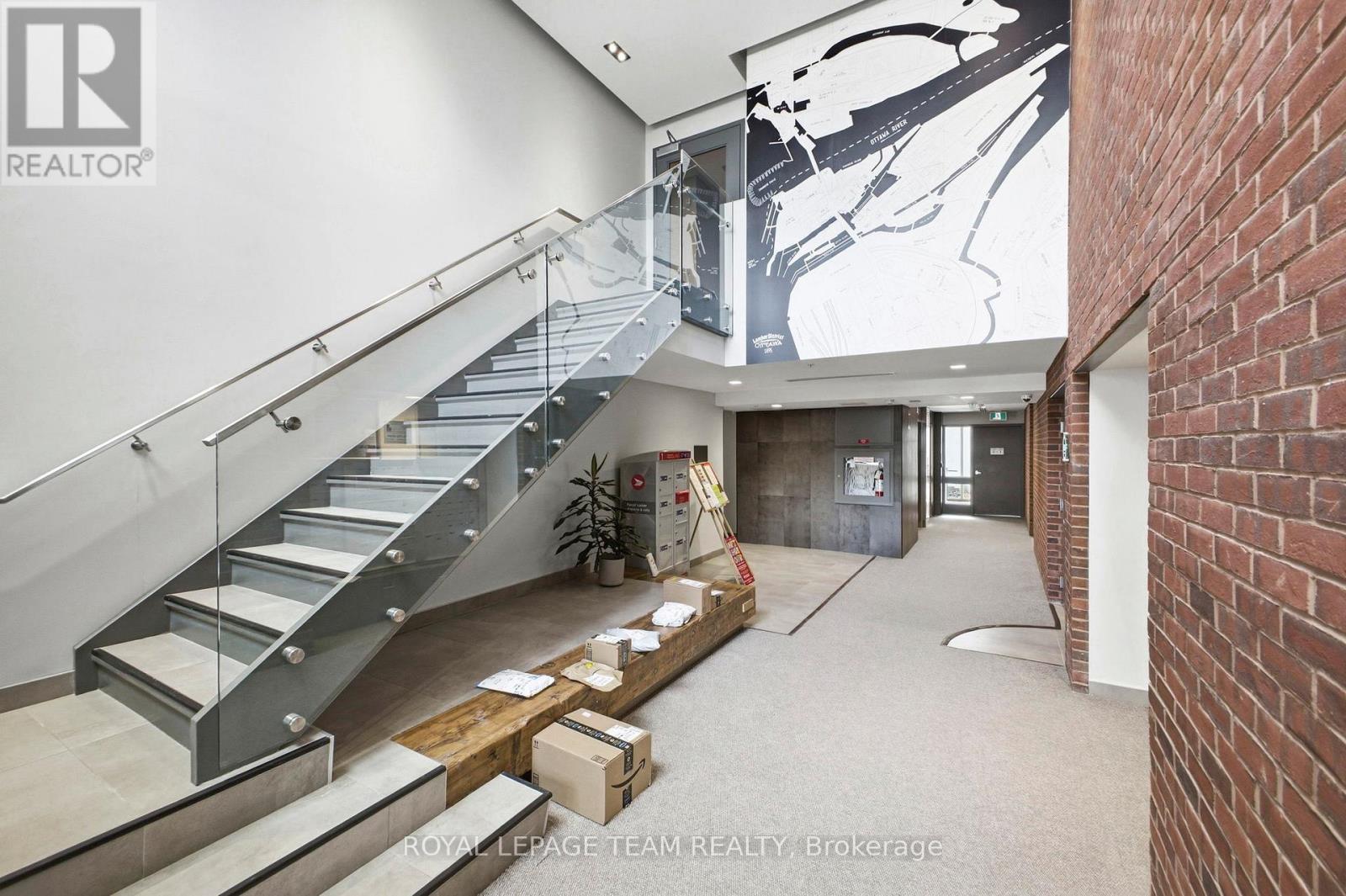 412 - 320 Miwate Private