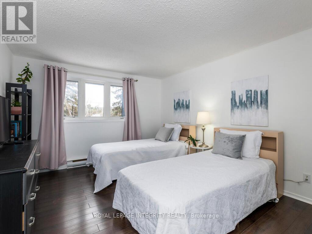 54 - 1316 Greenbank Road