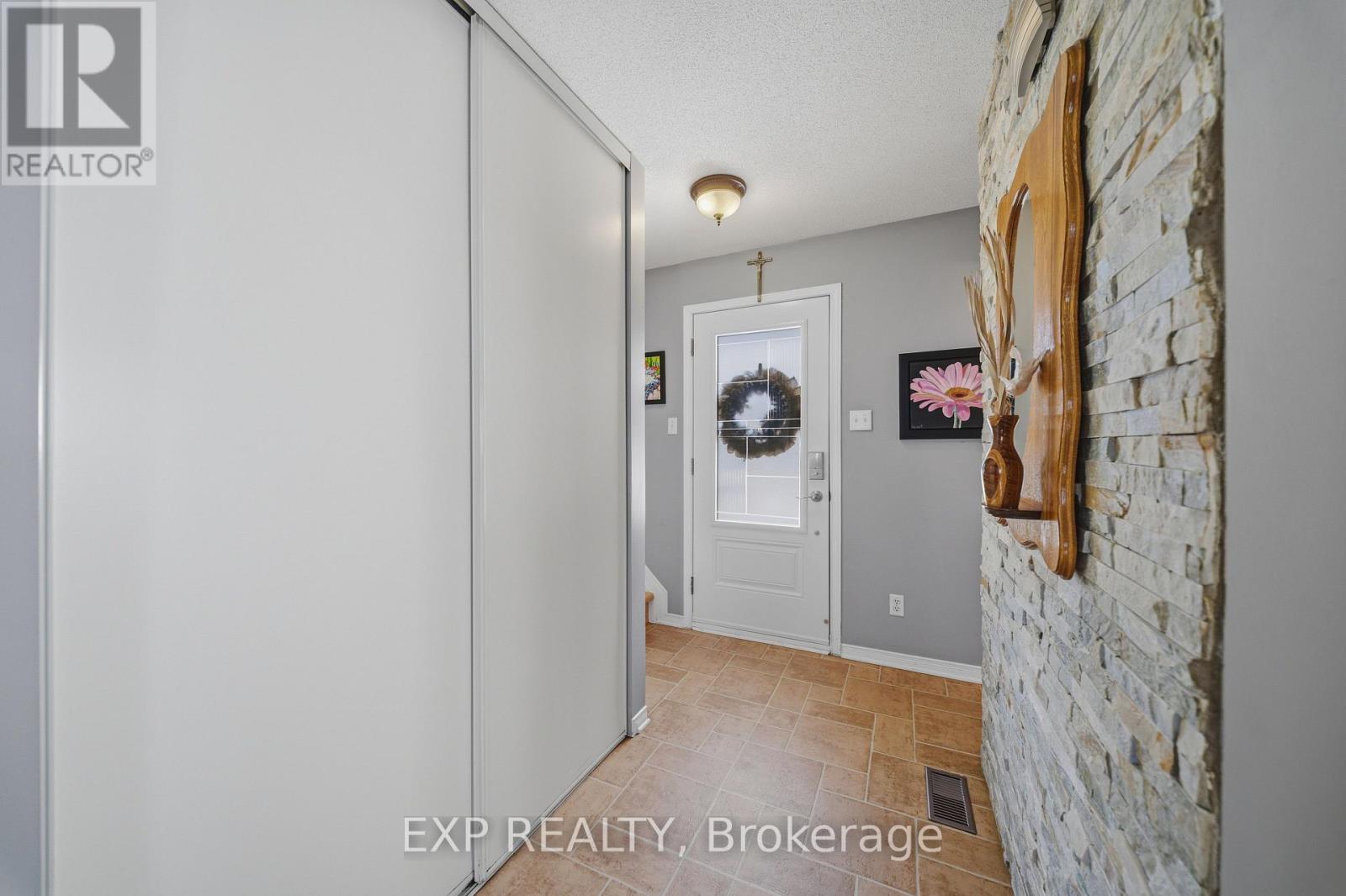 296 Bonavista Street