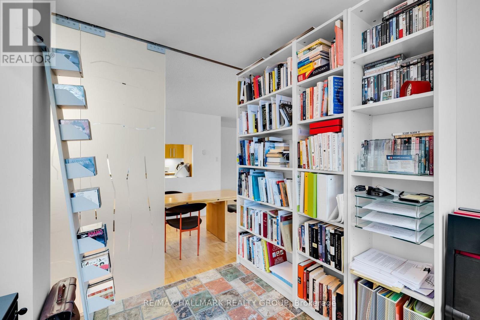 203 - 40 Arthur Street