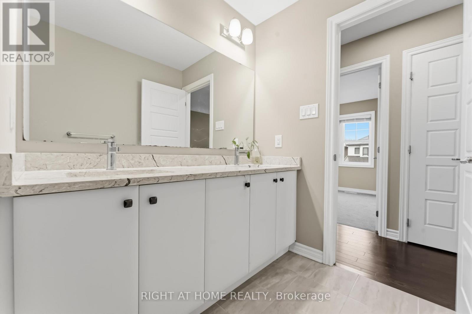 1001 Rue Du Manege Street