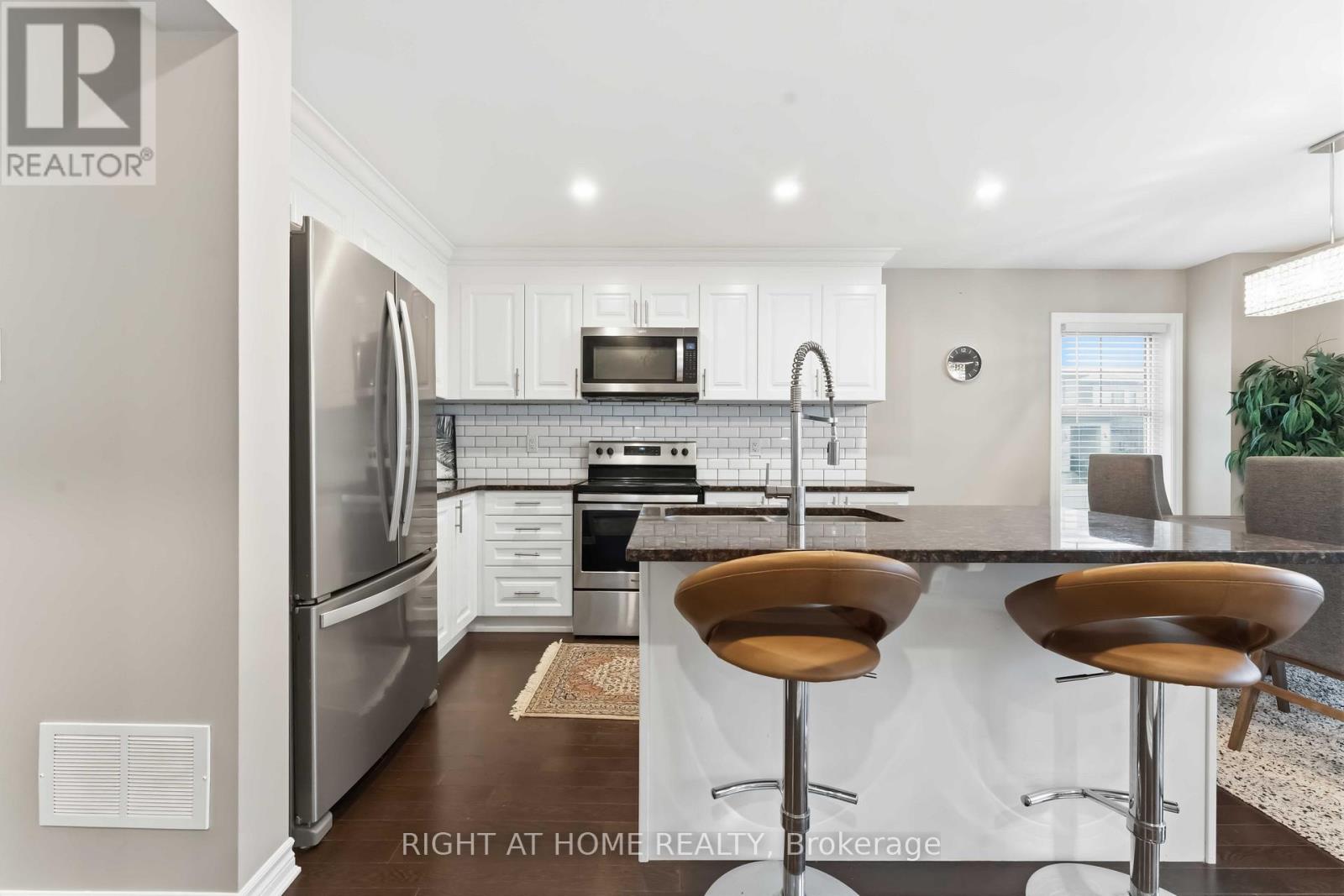 1001 Rue Du Manege Street