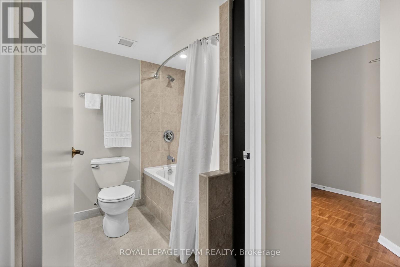 601 - 40 Arthur Street