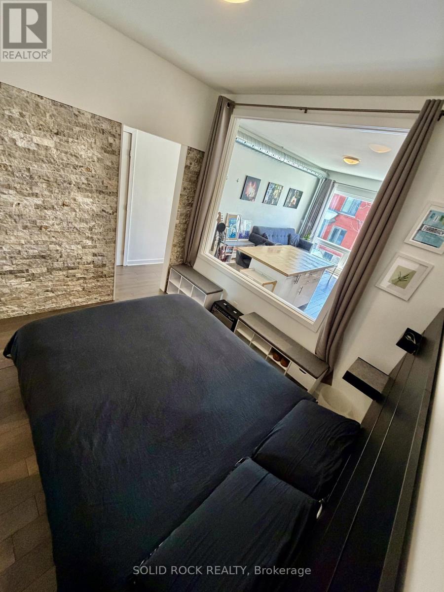 204 - 22 Perkins Street