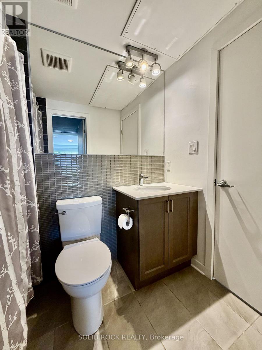 204 - 22 Perkins Street