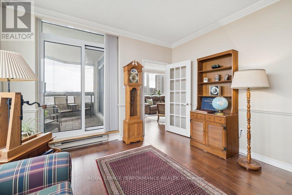 905 - 1480 Riverside Drive