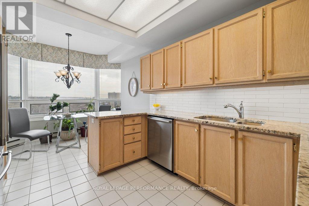 905 - 1480 Riverside Drive