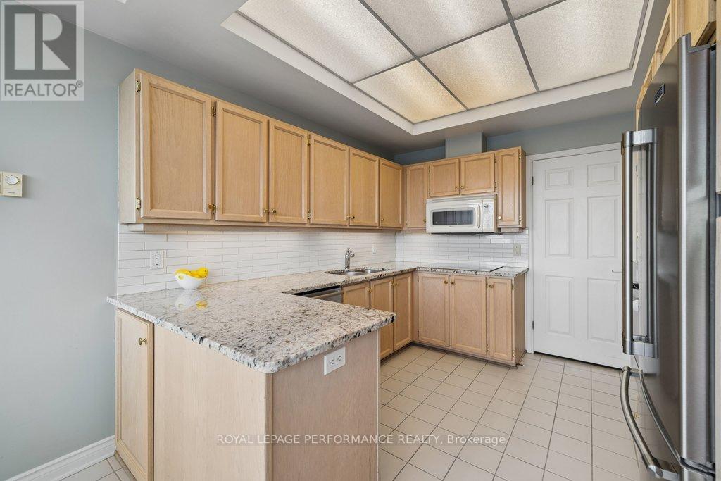 905 - 1480 Riverside Drive